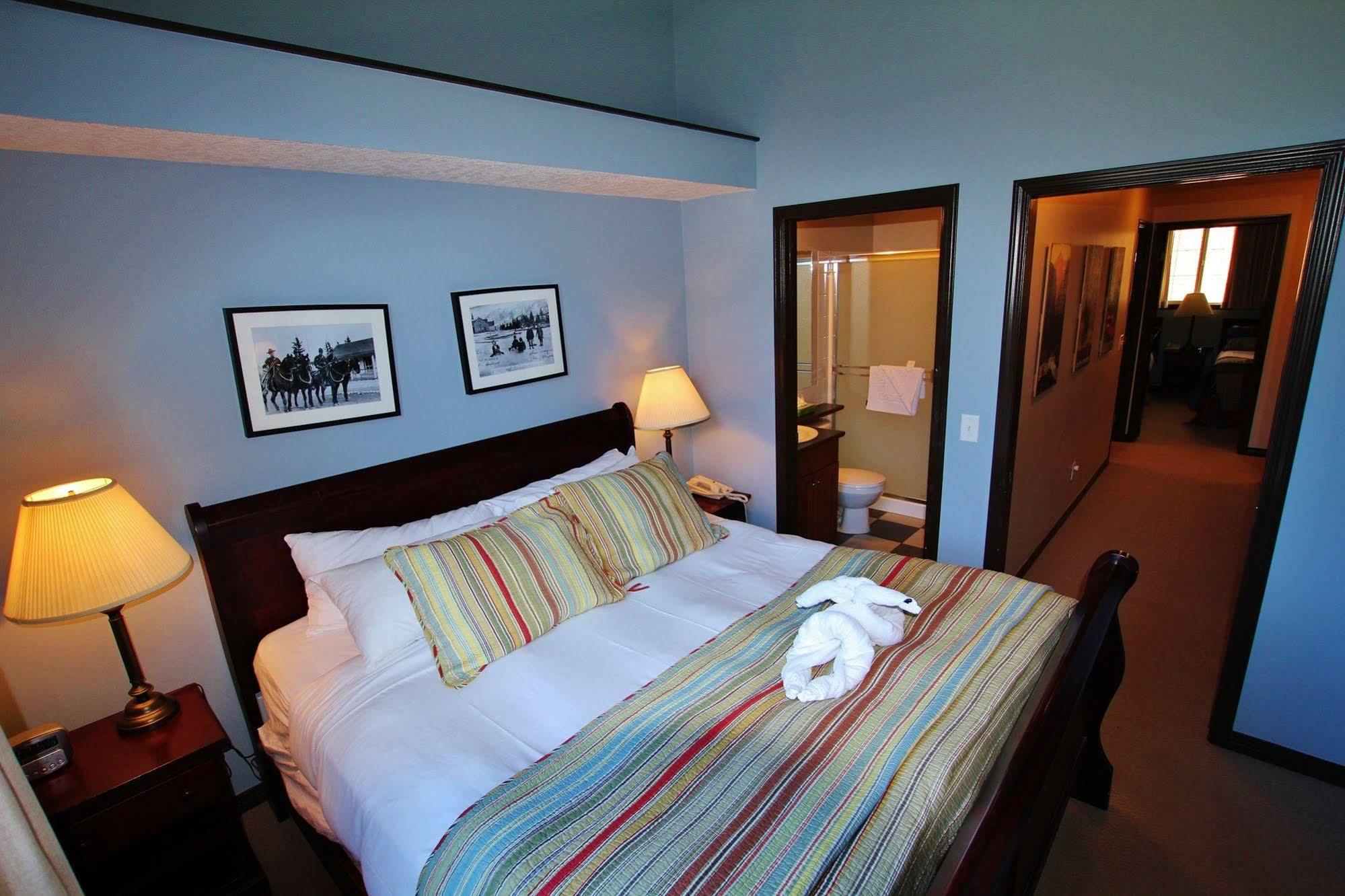 Mystic Springs Chalets & Hot Pools Canmore Exterior foto